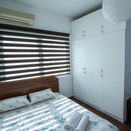 Rix Apartments Кирения Екстериор снимка