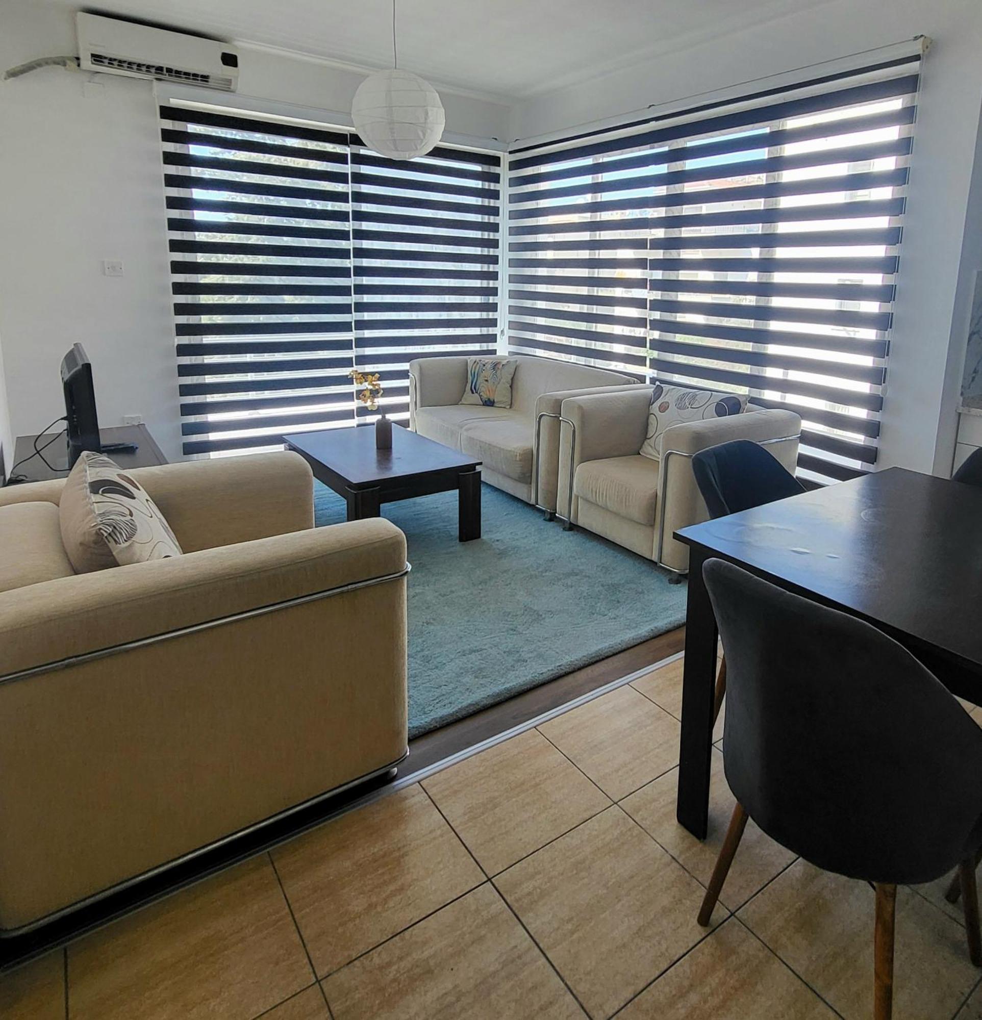 Rix Apartments Кирения Екстериор снимка