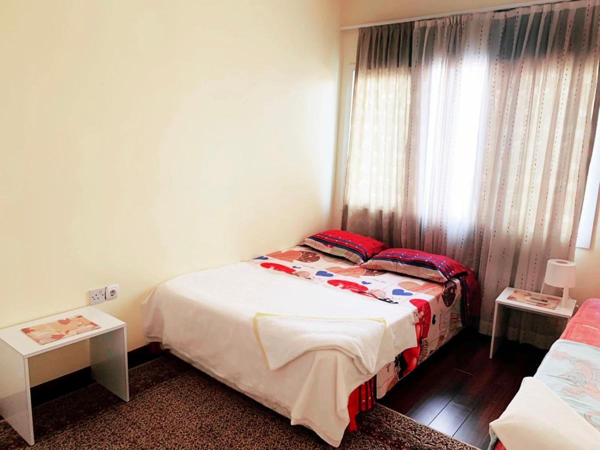 Rix Apartments Кирения Екстериор снимка