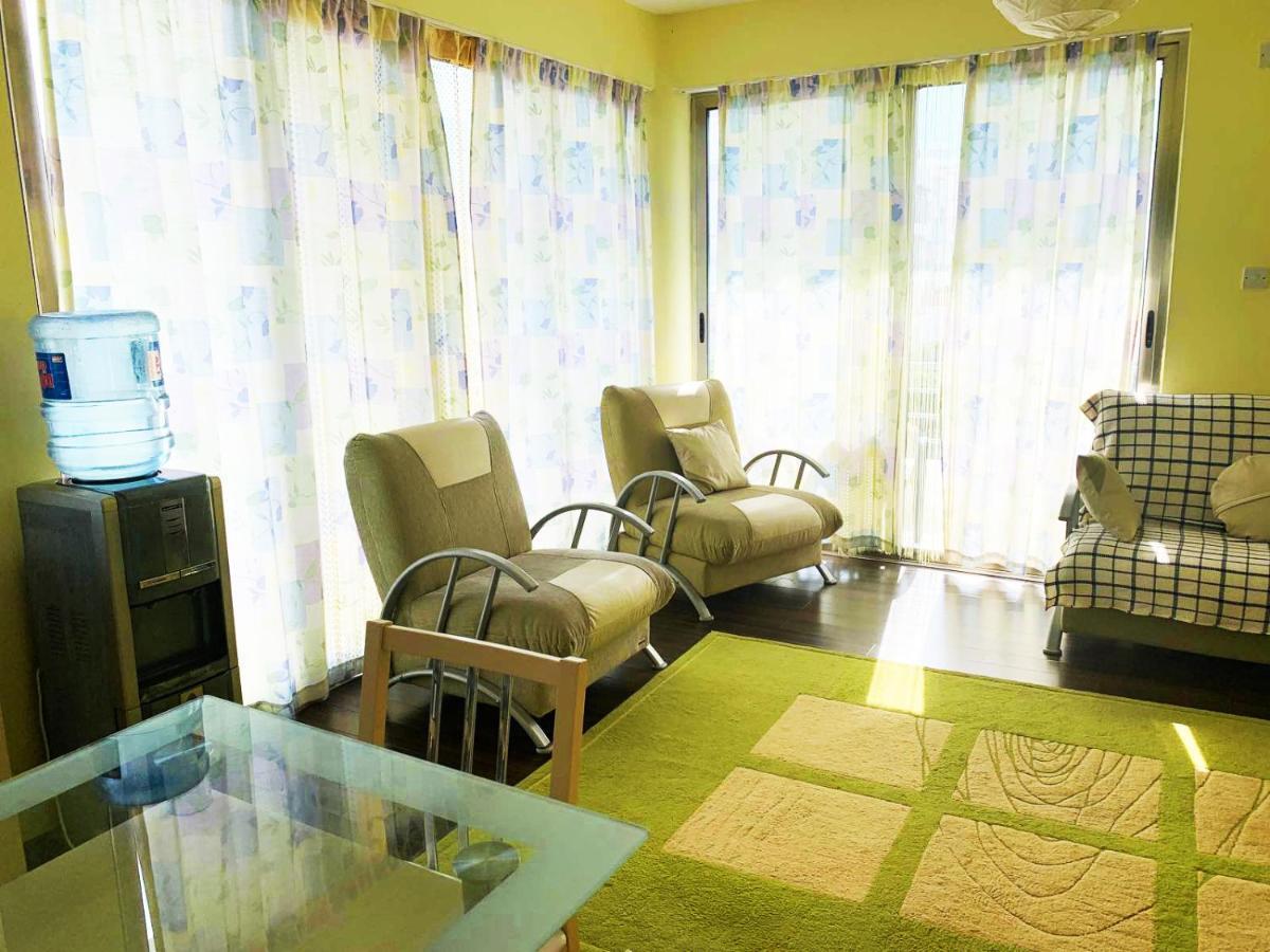 Rix Apartments Кирения Екстериор снимка